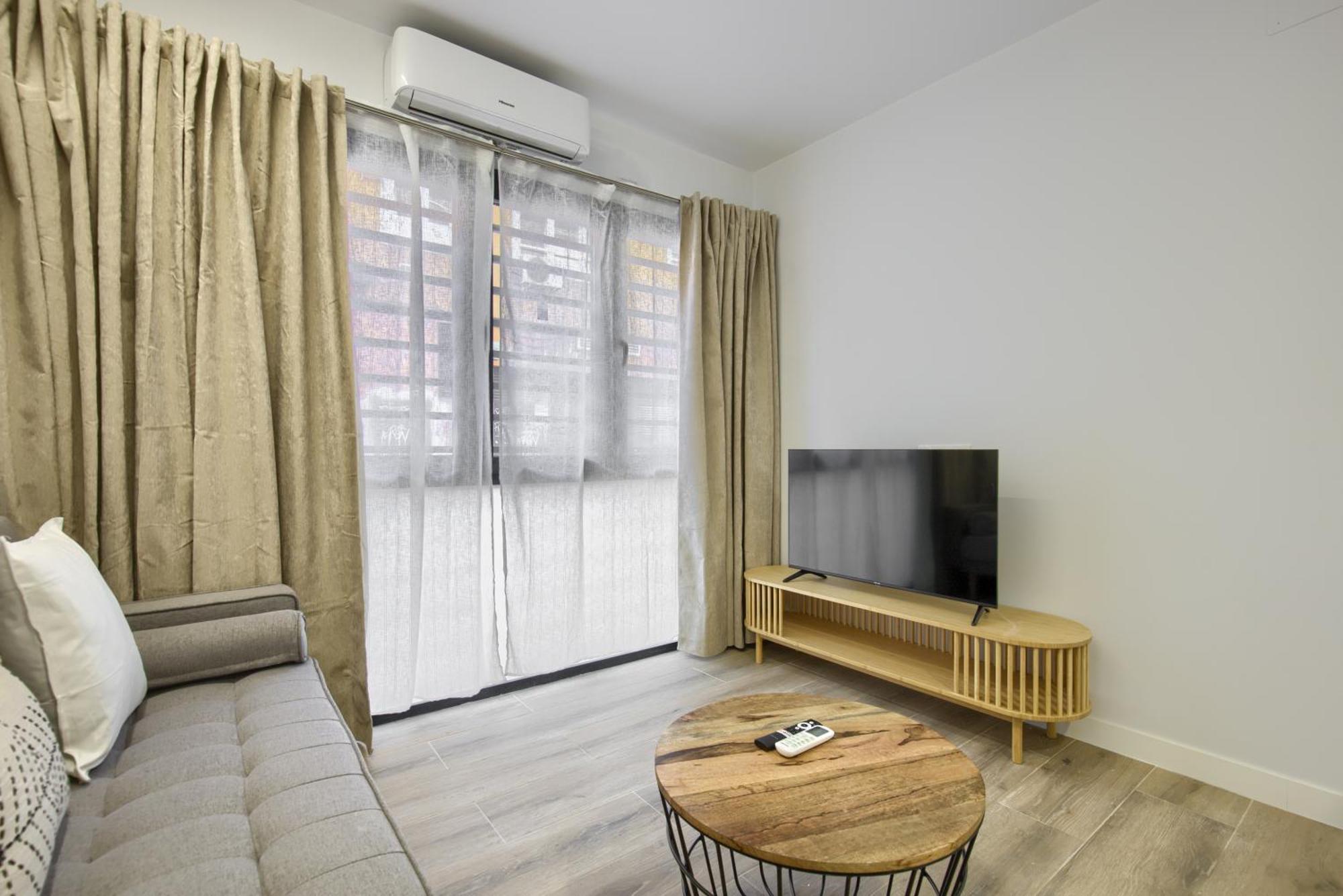 Апартаменты Dobo Madrid Numancia Экстерьер фото