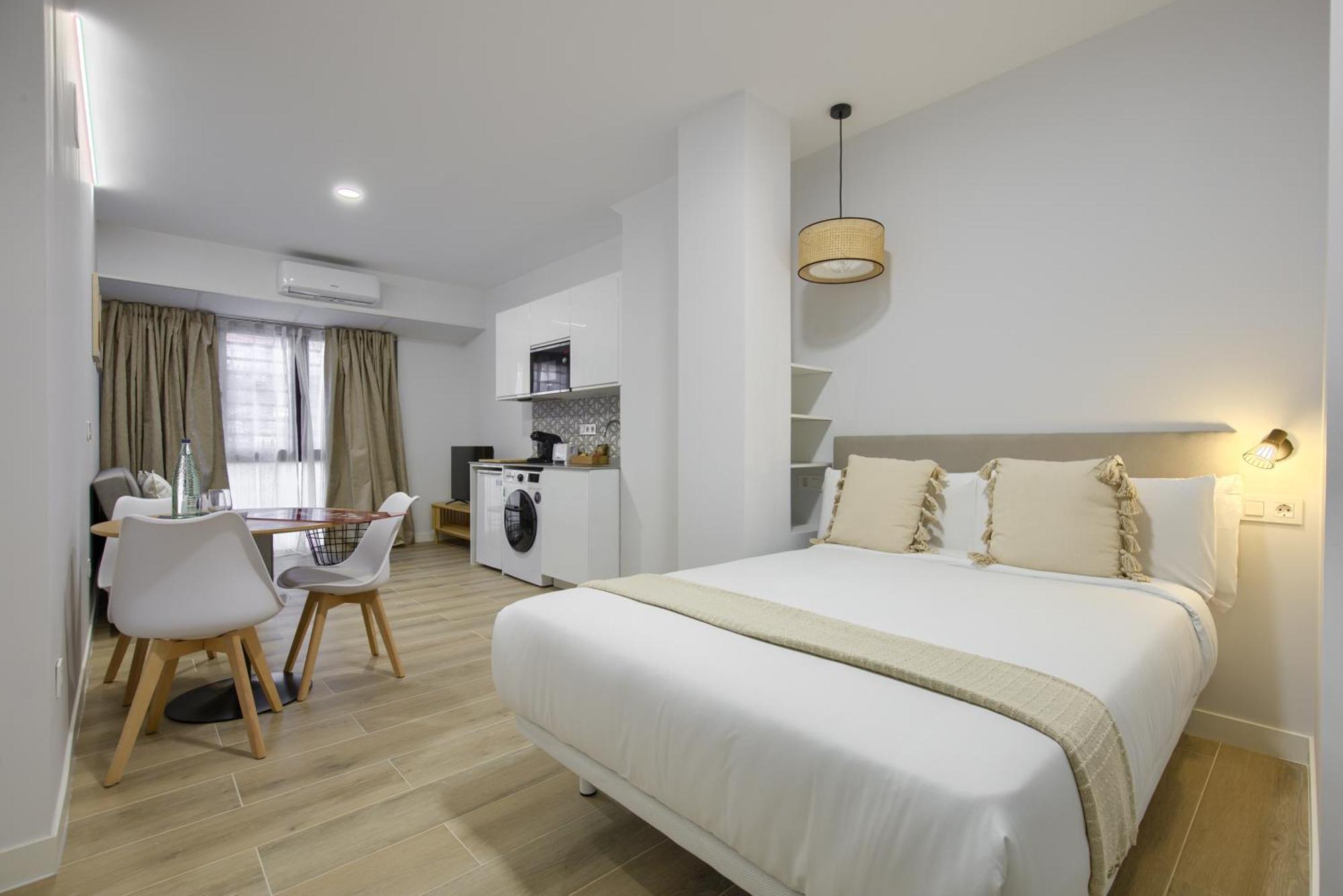 Апартаменты Dobo Madrid Numancia Экстерьер фото