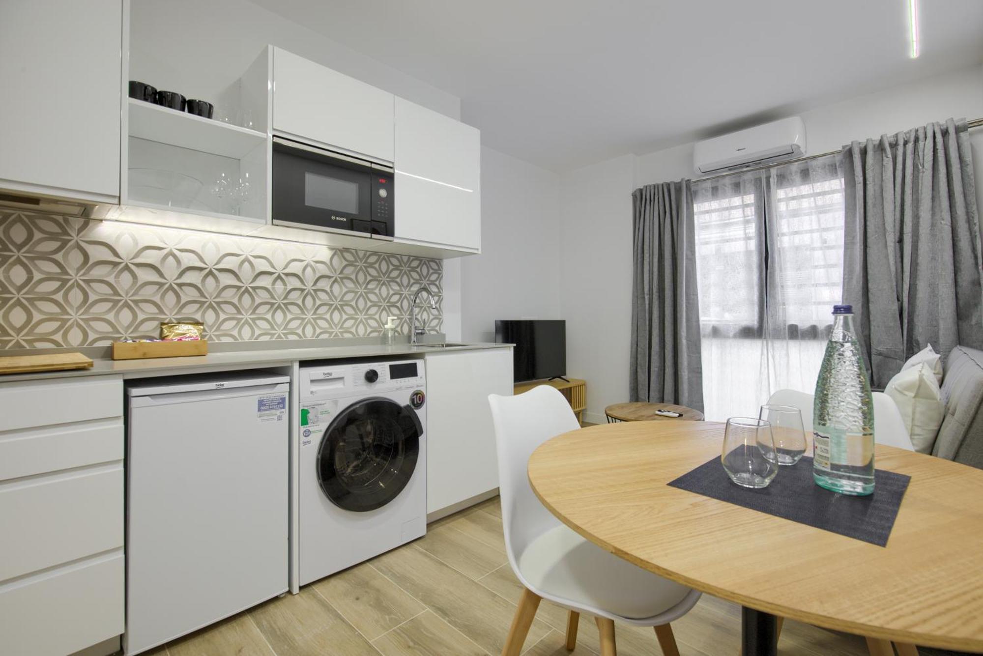Апартаменты Dobo Madrid Numancia Экстерьер фото