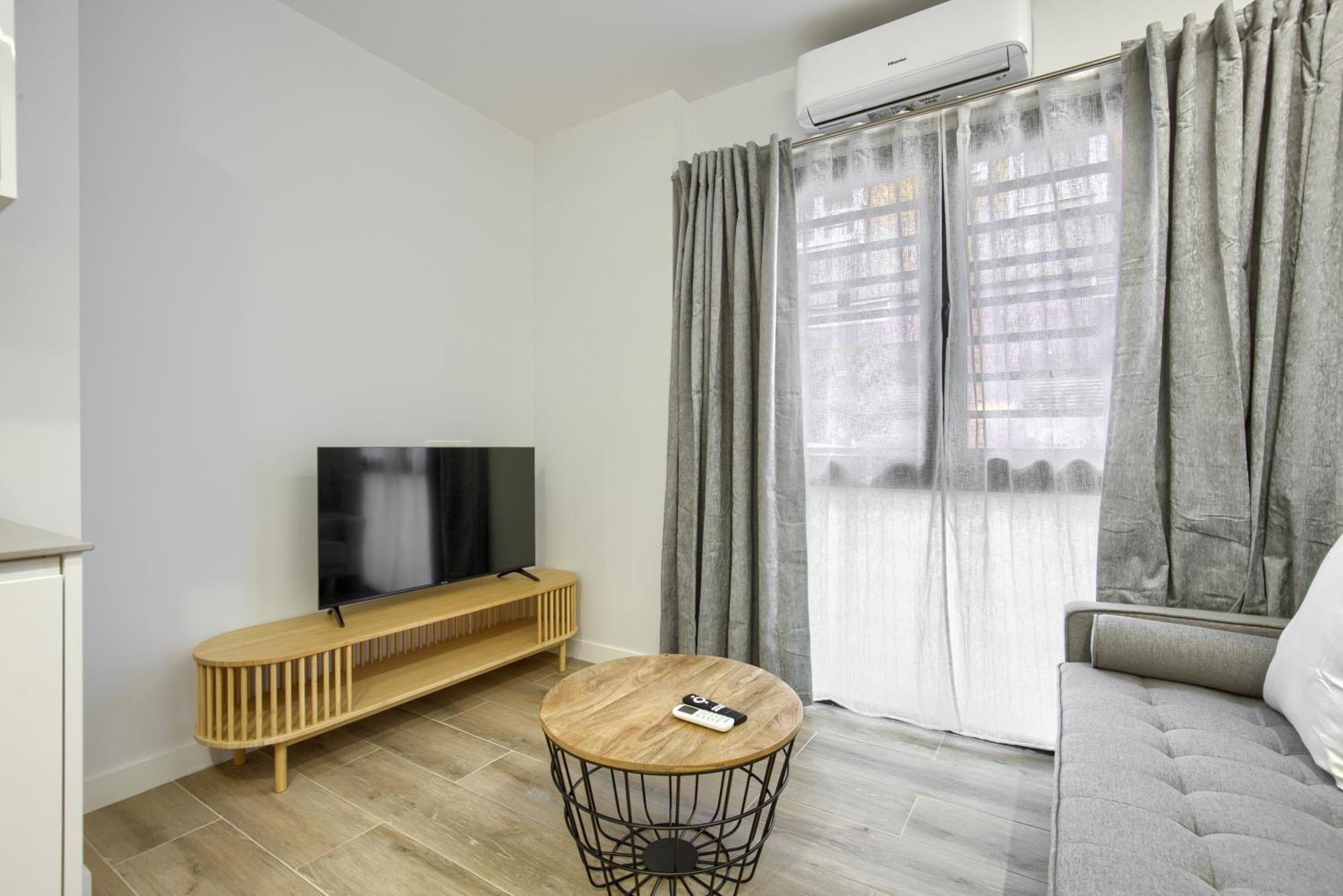 Апартаменты Dobo Madrid Numancia Экстерьер фото